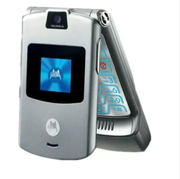 RAZR V3i GSM MP3 Quad Band Flip - Image 2