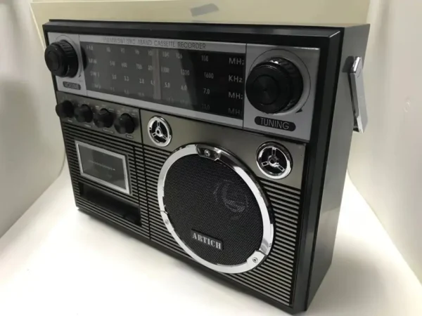HAMSON Home Used cassette recorder with FM/AM/SW Radio and USB/SD function - Image 2