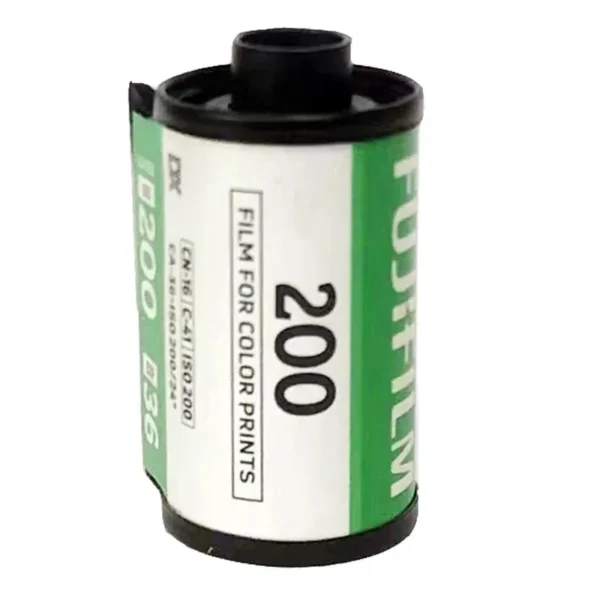 One roll fujifilm Fujicolor C200 Color 35mm Film 36 Exposure for 135 Format Camera Lomo Holga 135 BC Lomo Camera Dedicated - Image 2